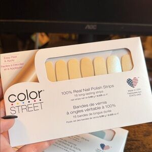 Color Street Shape Shifter Nail Strips